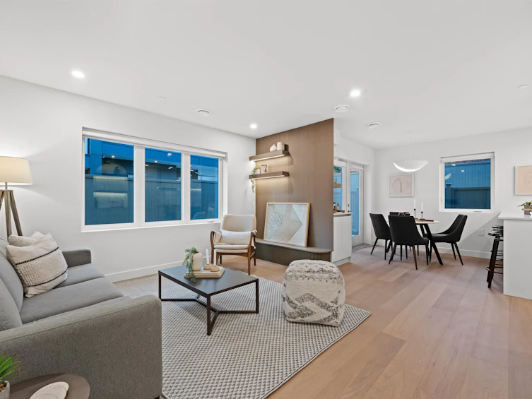 1630 E 21st Avenue, Vancouver, BC, V5N 2N5 - 2