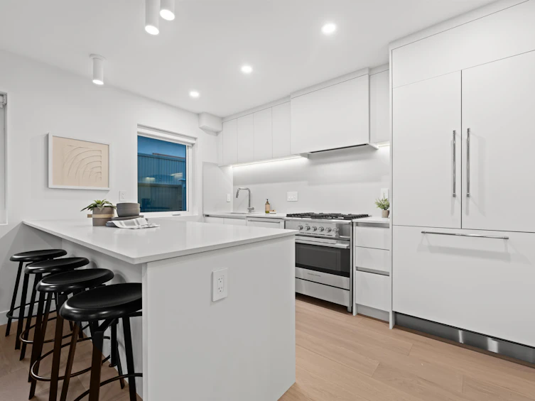1630 E 21st Avenue, Vancouver, BC, V5N 2N5 - 8