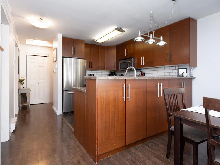 403-118 E 2nd Street, North Vancouver, BC, V7L 1C3 - 5