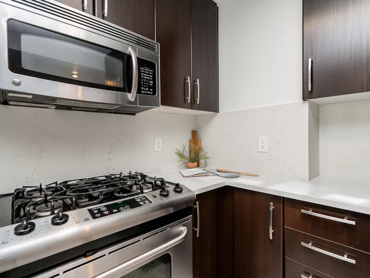 302-651 Nootka Way, Port Moody, BC, V3H 0A1 - 16