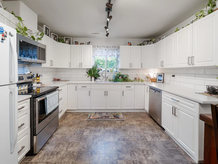 21282 Campbell Avenue, Maple Ridge, BC, V2X 7G6 - 26