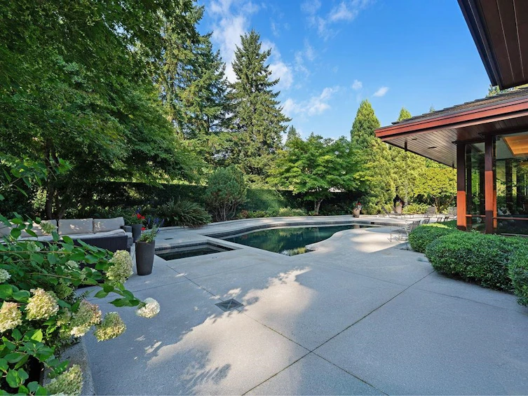 375 Hidhurst Place, West Vancouver, BC, V7S 1K2 - 4