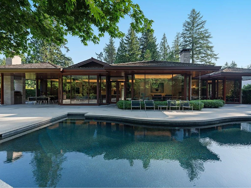 375 Hidhurst Place, West Vancouver BC V7S 1K2