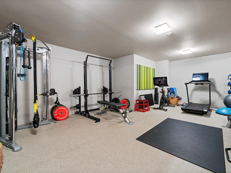 375 Hidhurst Place, West Vancouver, BC, V7S 1K2 - 39