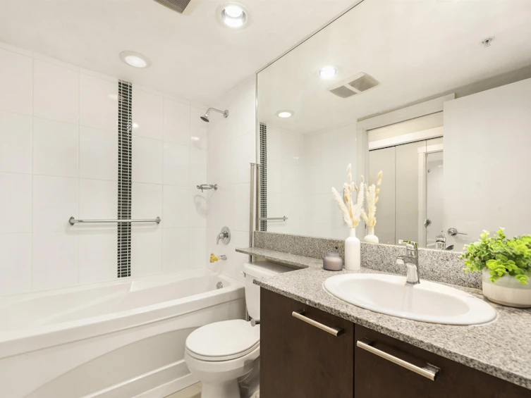 711-5811 No. 3 Road, Richmond, BC, V6X 4L7 - 9