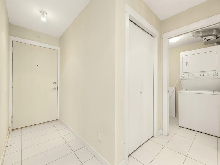 711-5811 No. 3 Road, Richmond, BC, V6X 4L7 - 11