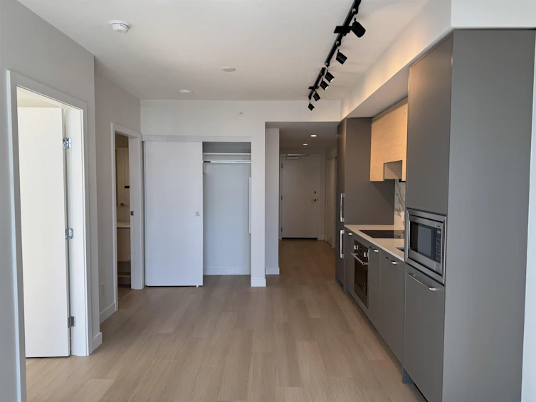 1612-13725 George Junction, Surrey, BC, V3T 0R1 - 5