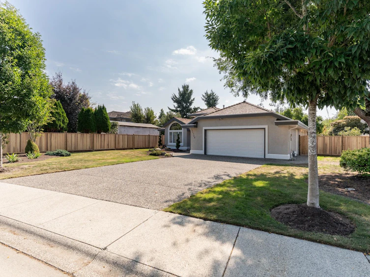 21746 44a Avenue, Langley, BC, V3A 9C5 - 2
