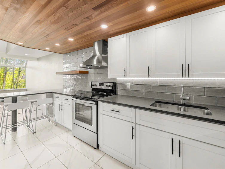 315-7471 Blundell Road, Richmond, BC, V6Y 1J6 - 16