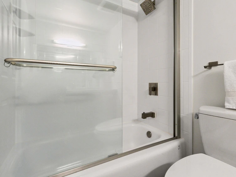 303-145 E 12th Street, North Vancouver, BC, V7L 2J3 - 16