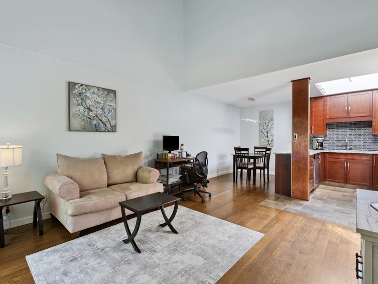 303-145 E 12th Street, North Vancouver, BC, V7L 2J3 - 8