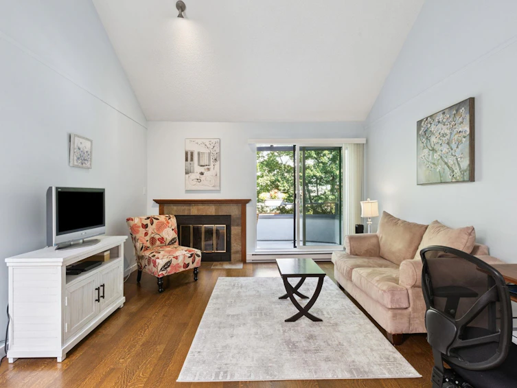 303-145 E 12th Street, North Vancouver, BC, V7L 2J3 - 9
