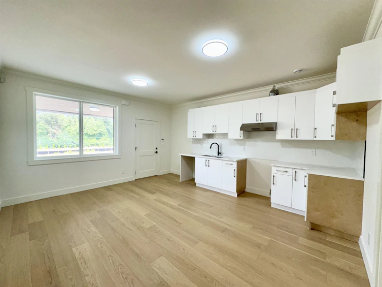 1203 Castle Road, Gibsons, BC, V0N 1V5 - 29