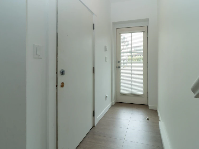 1220 Granite Drive, Squamish, BC, V8B 0V9 - 2