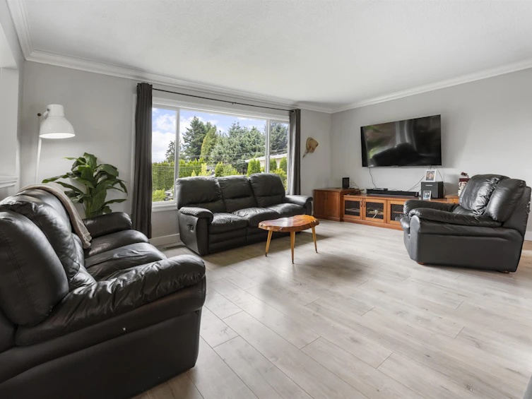 7593 Lark Street, Mission, BC, V2V 3A4 - 4