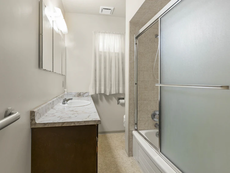 2015 W 13th Avenue, Vancouver, BC, V6J 2H8 - 17