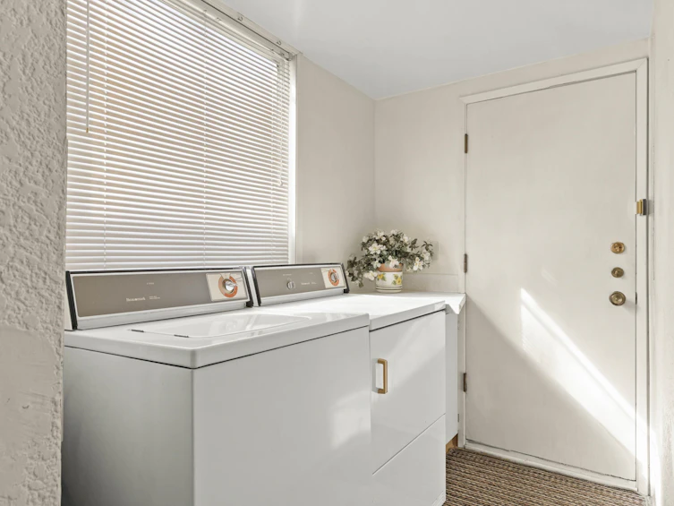 2015 W 13th Avenue, Vancouver, BC, V6J 2H8 - 6