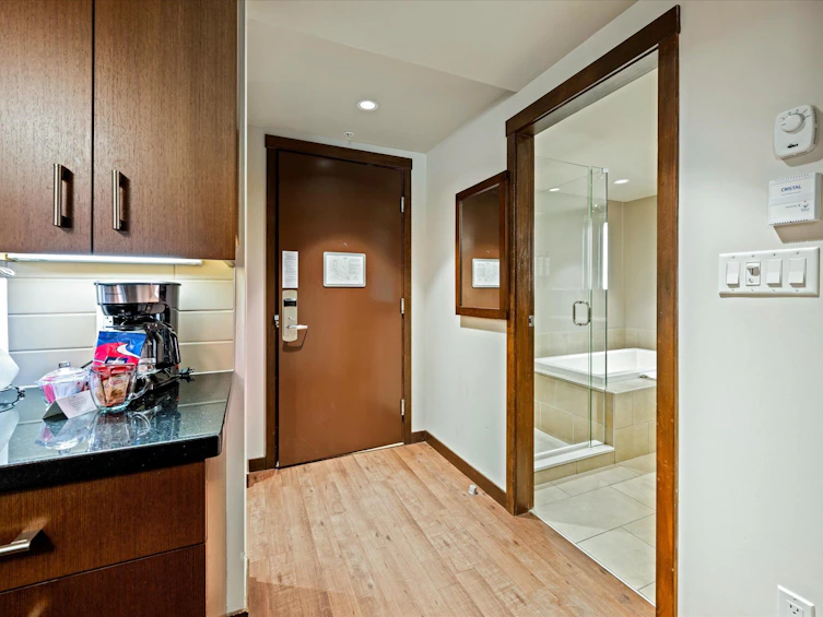 305B-2020 London Lane, Whistler, BC, V8E 0B6 - 9