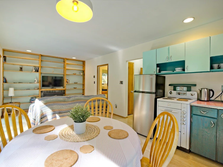 187 S Warbler Road, Galiano Island, BC, V0N 1P0 - 24