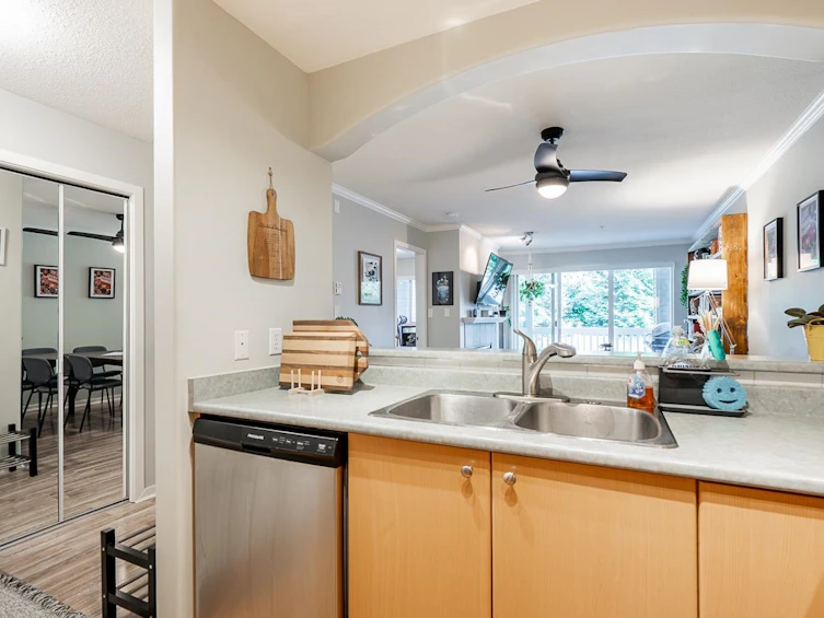 208-22022 49 Avenue, Langley, BC, V3A 3R9 - 13