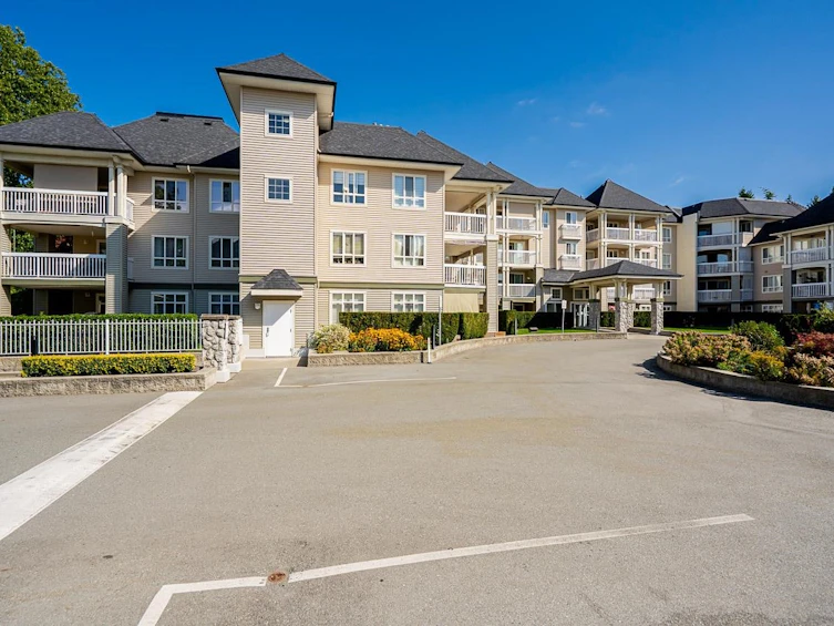 208-22022 49 Avenue, Langley, BC, V3A 3R9 - 34