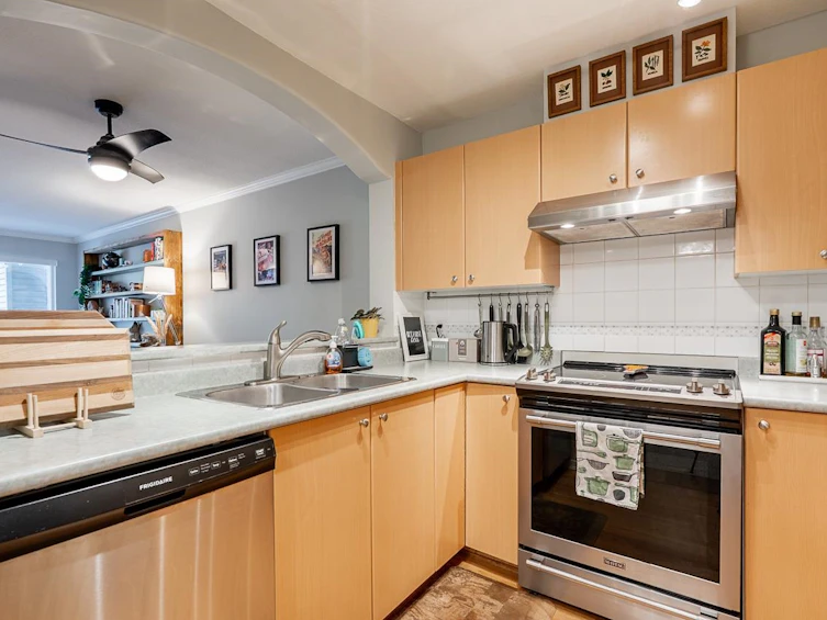 208-22022 49 Avenue, Langley, BC, V3A 3R9 - 10