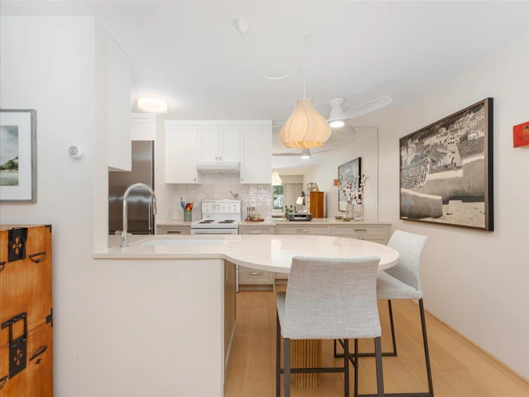 108-3787 W 4th Avenue, Vancouver, BC, V6R 1P4 - 5