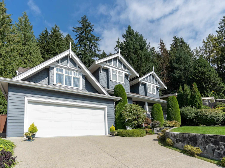 906 Prospect Avenue, North Vancouver, BC, V7R 2M3 - 2
