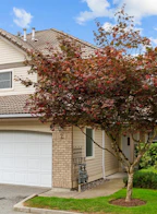 2 758 Riverside Drive