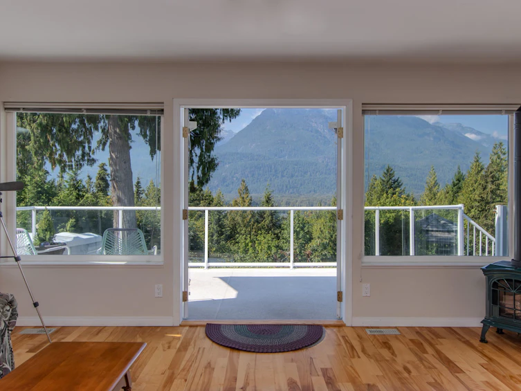 40413 Ayr Drive, Squamish, BC, V8B 0P3 - 12