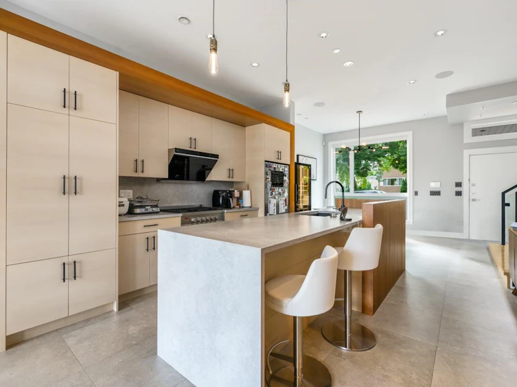 969 W 18th Avenue, Vancouver, BC, V5Z 1W4 - 5