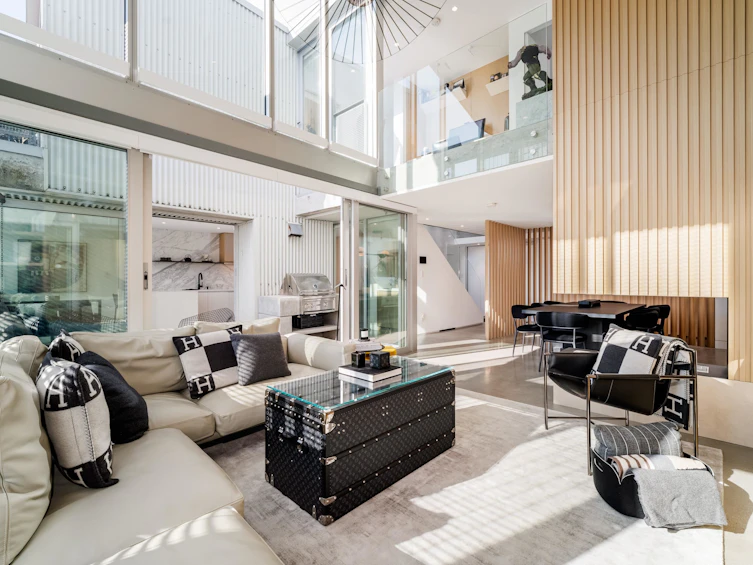 401-4387 W 10th Avenue, Vancouver, BC, V6R 2H6 - 2