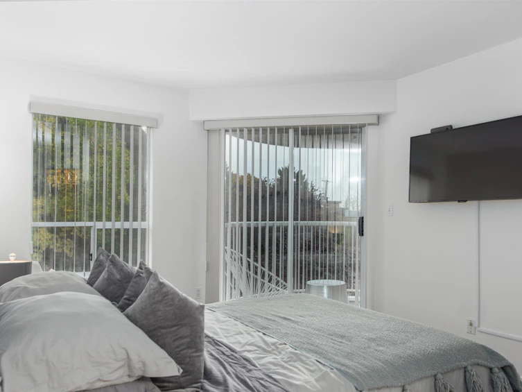202-788 West 8th Avenue, Vancouver, BC, V5Z 1E1 - 5
