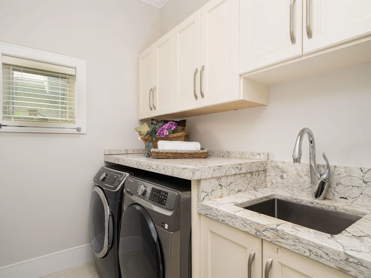 8111 Cathay Road, Richmond, BC, V7C 3C5 - 23