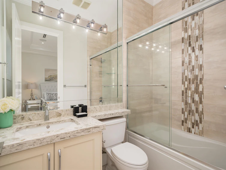 8111 Cathay Road, Richmond, BC, V7C 3C5 - 33