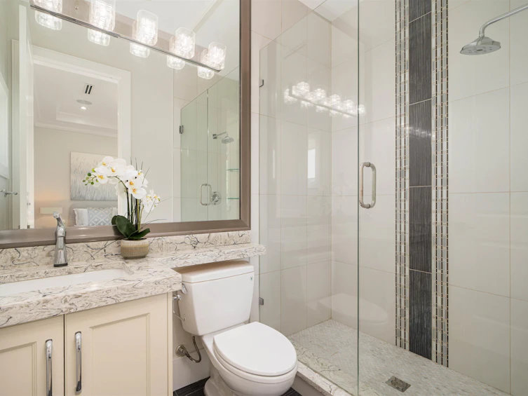 8111 Cathay Road, Richmond, BC, V7C 3C5 - 31