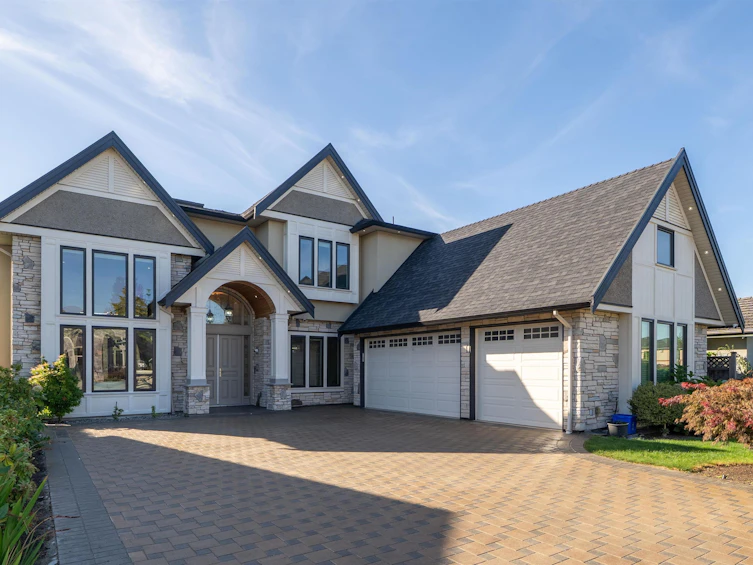 8111 Cathay Road, Richmond, BC, V7C 3C5 - 3