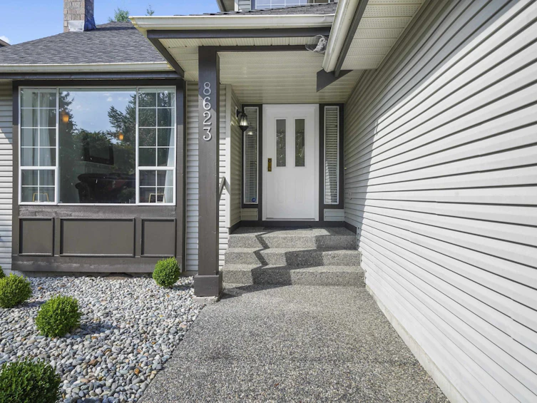 8623 141 Street, Surrey, BC, V3W 3A9 - 3