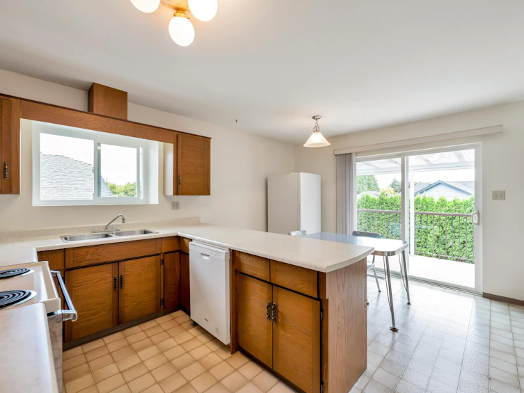 1570 161 Street, Surrey, BC, V4A 4X8 - 9