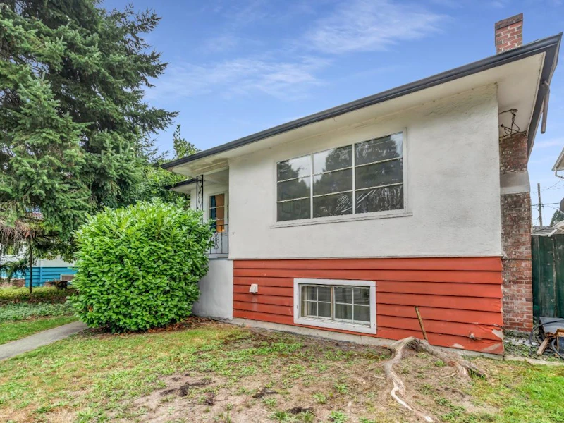 1260 E 33rd Avenue, Vancouver BC V5V 3B6