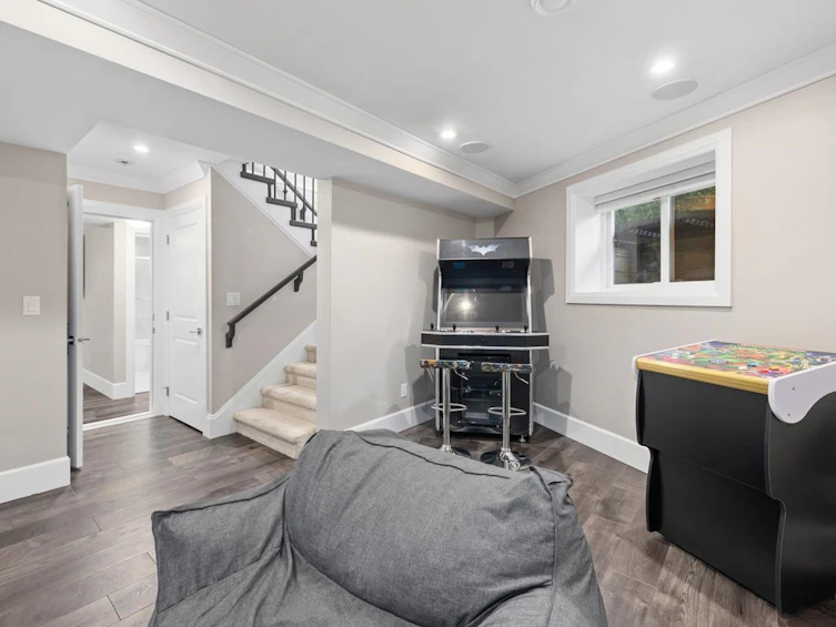 327 171a Street, Surrey, BC, V3Z 9P5 - 28