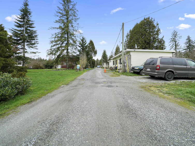 25491 Dewdney Trunk Road, Maple Ridge, BC, V4R 1X8 - 18