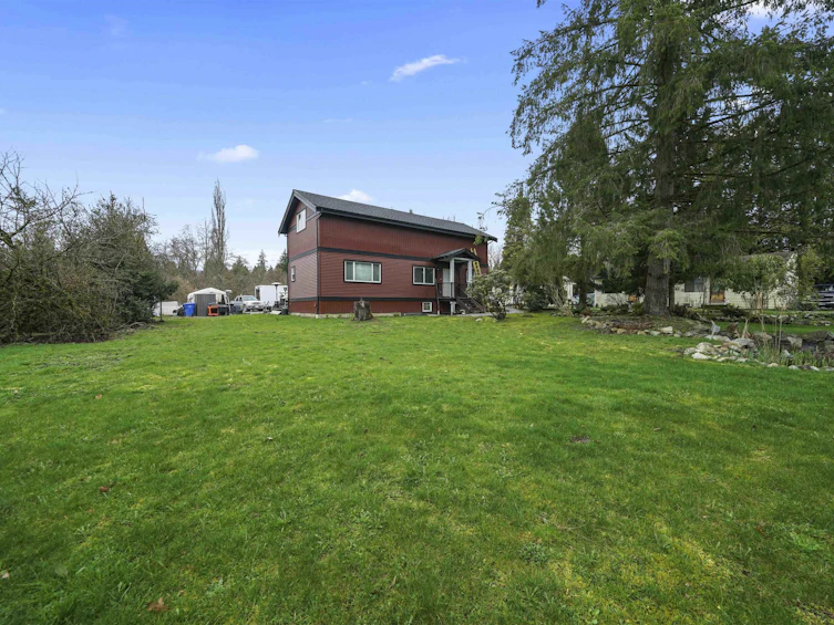 25491 Dewdney Trunk Road, Maple Ridge, BC, V4R 1X8 - 2