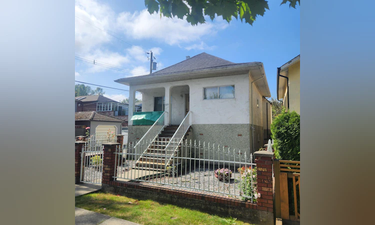 4873 James Street