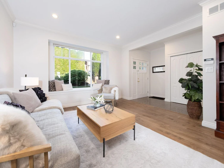 369 E 5th Street, North Vancouver, BC, V7L 1M1 - 6