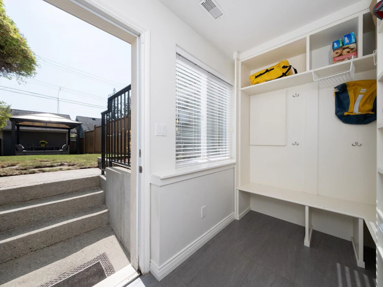 369 E 5th Street, North Vancouver, BC, V7L 1M1 - 35