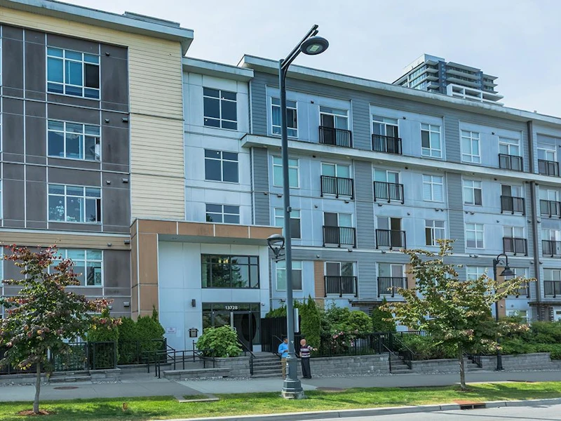 521 - 13728 108th Avenue, Surrey BC V3T 0G2