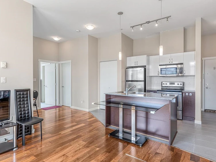 521-13728 108 Avenue, Surrey, BC, V3T 0G2 - 3