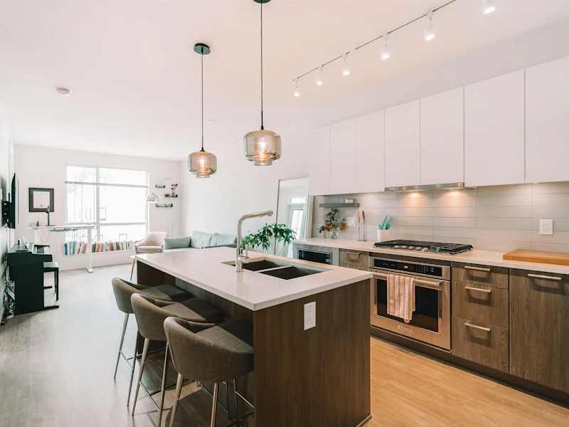 206 - 615 E 3rd Street, North Vancouver BC