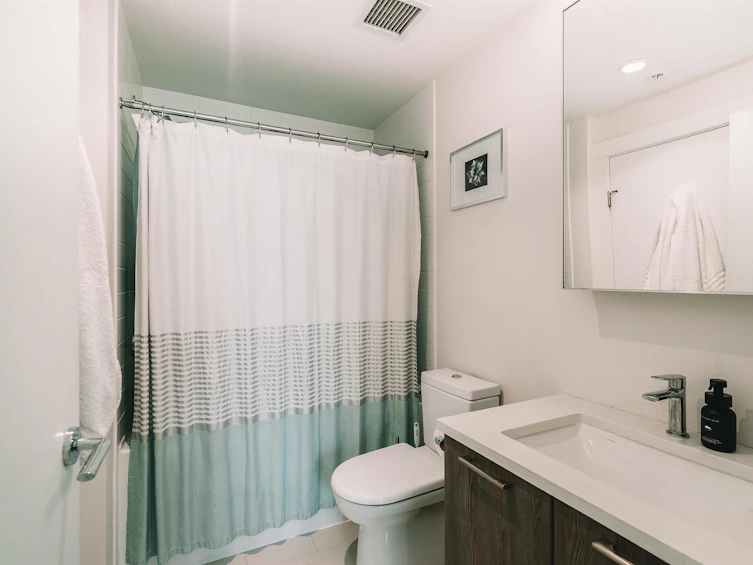 206-615 E 3rd Street, North Vancouver, BC, V7L 0G3 - 14